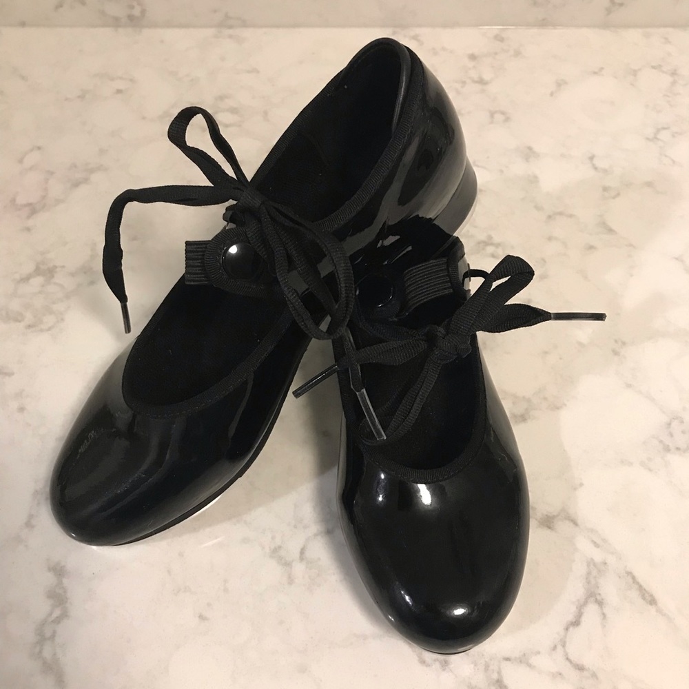 3 for $30 Girls BLOCH tap shoes size 1.5 narrow
